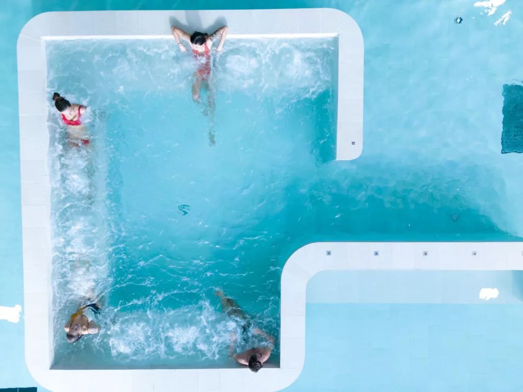 Vue-aerienne---Piscine---Le-Board-Val-Thorens----Maxime-Giraud-(3)